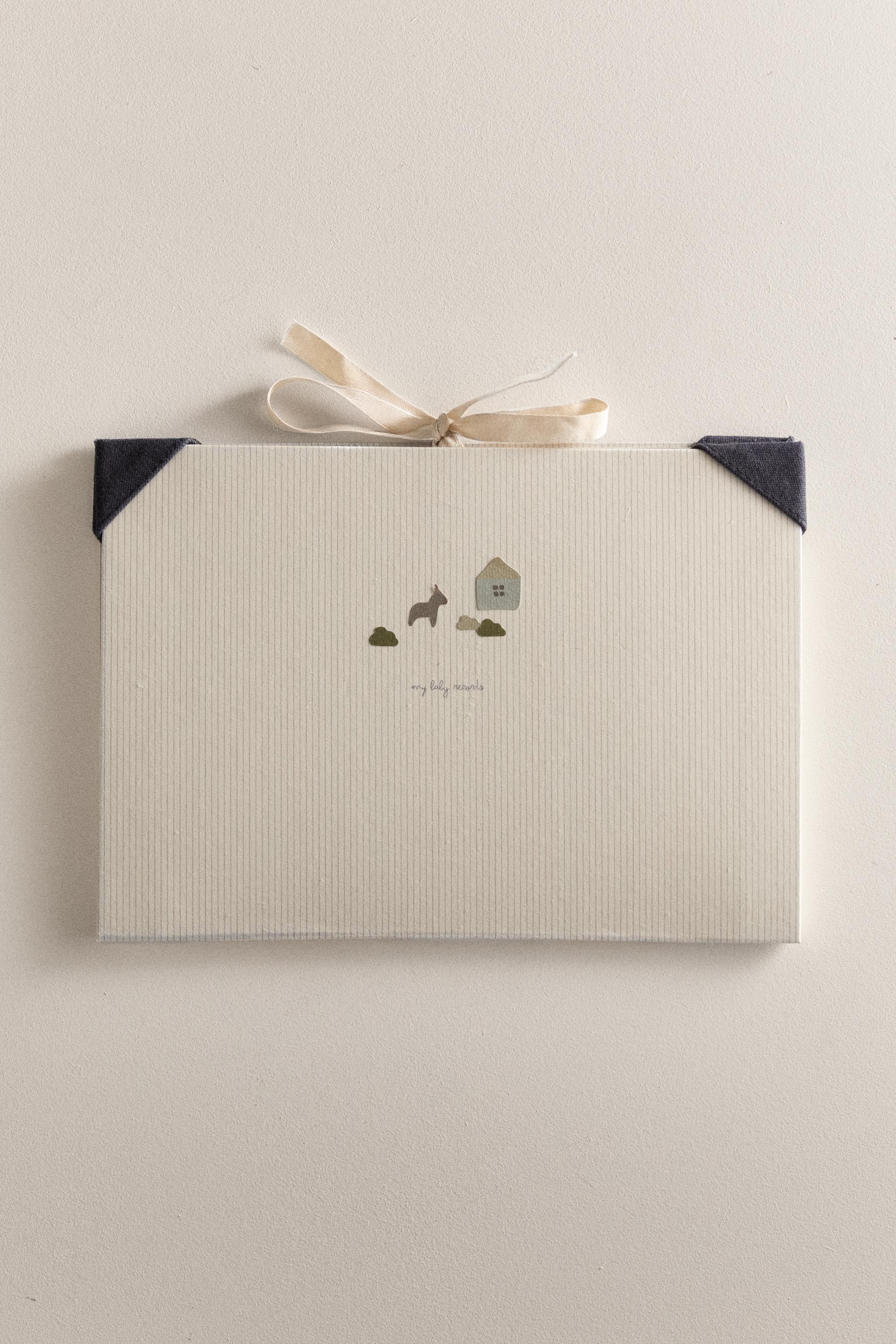 BABY DONKEY DOCUMENT FOLDER